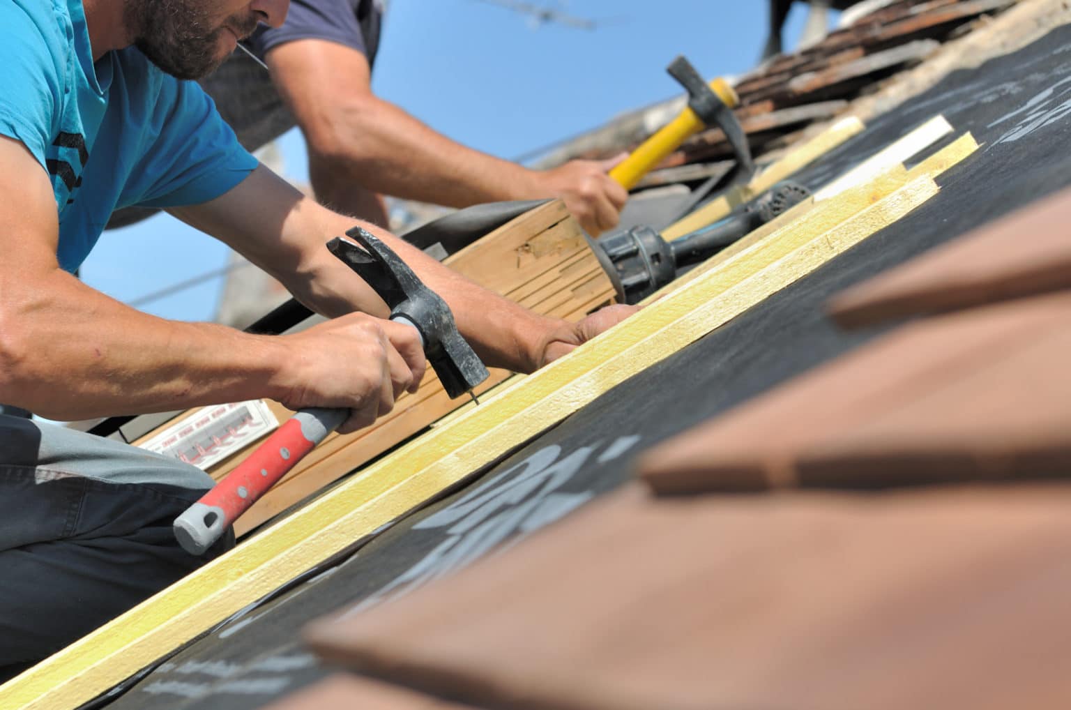 How to Price a Roofing Job (for Contractors)